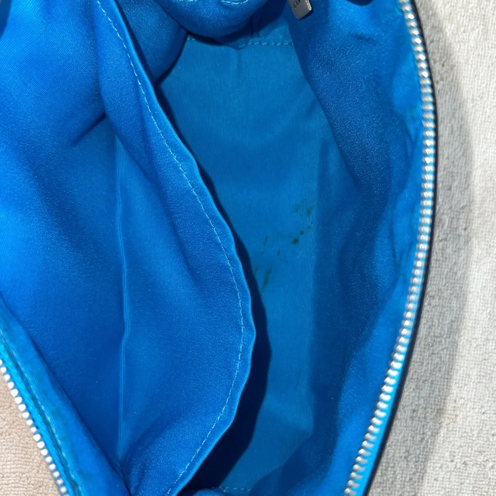 Coach Cosmetic Case 22 - A1680-F53387 - Picture 11 of 11